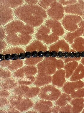 Black Crystal Tennis Bracelet – Classic Sparkle for Women